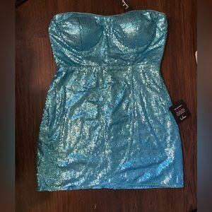 Lulus nwt strapless party dress